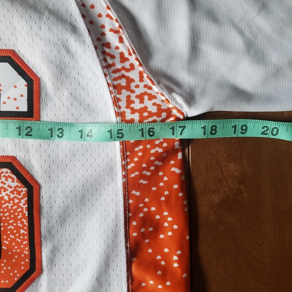 NFL Reebok Cleveland Browns Cribbs 16 Jersey Style #67891 Youth Medium NWT - Picture 10 of 13